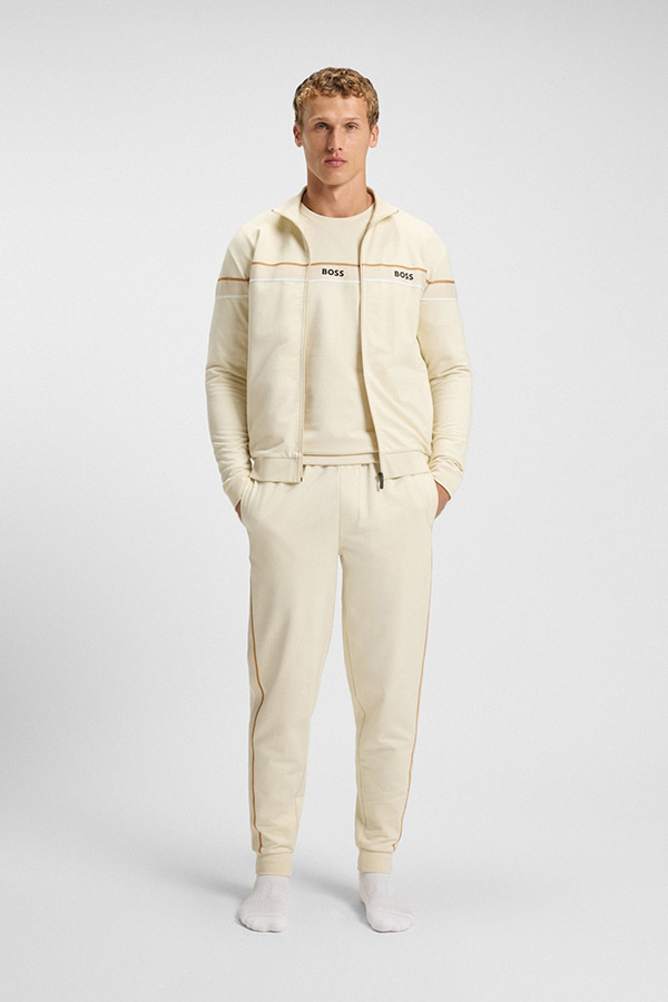 ΖΑΚΕΤΑ (ΦΟΡΜΑΣ) BOSS - 131 ΕΚΡΟΥ